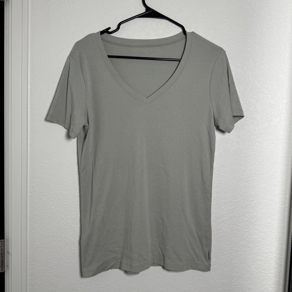 Eddie Bauer V-Neck T-Shirt Women Large Grey Short Sleeve Basic Tee